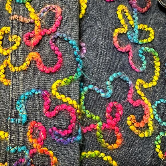 Chico’s Size 2 Y2K Rainbow Tie Dye Yarn Embroidered Floral Denim Jean Jacket L - Picture 5 of 7